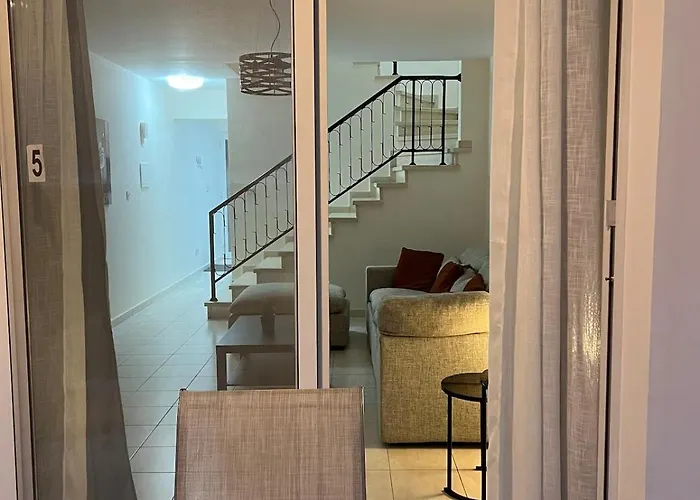 Maisonette 05 Your Ideal פאפוס